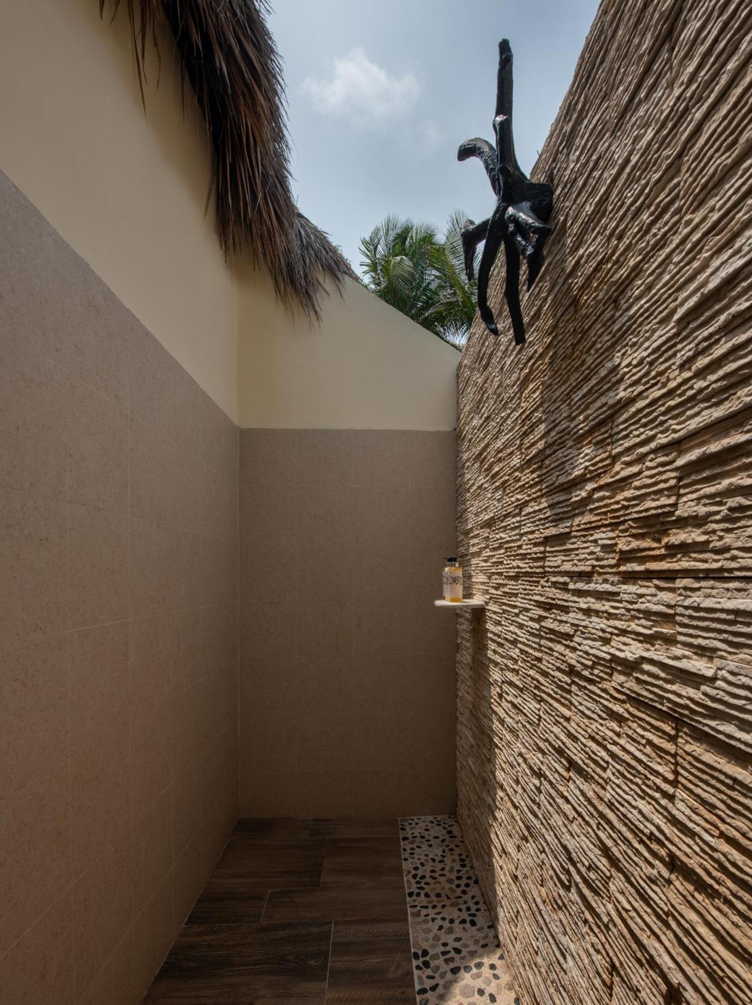 Swim Up Casita Suite